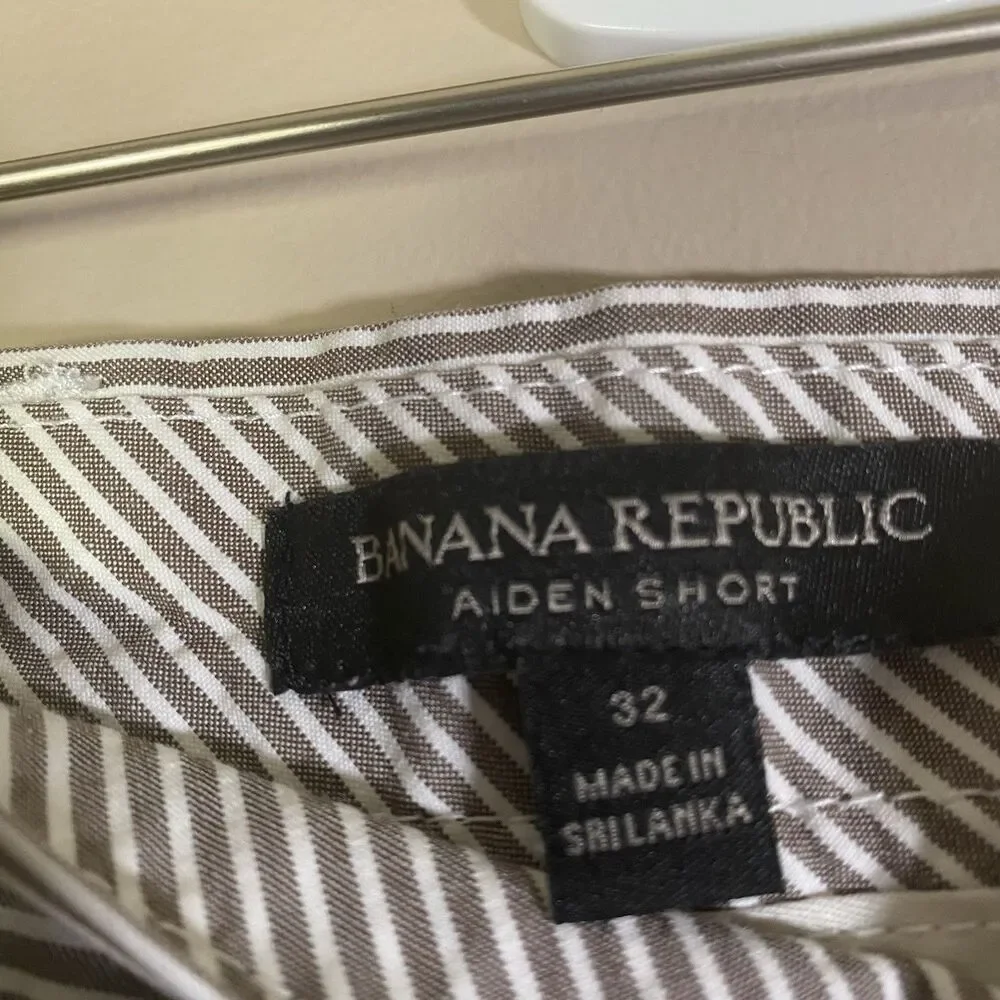 Banana Republic Aiden Seersucker Shorts Men's 32 Taupe Stretch Preppy Casual